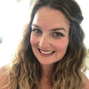 Meet your Posher, Whitney